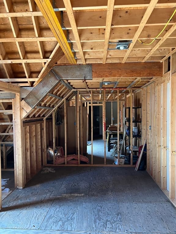 Single Family Residence at 28 Nathan Ellis Highway, Falmouth MA 02556, photo 8 of 11