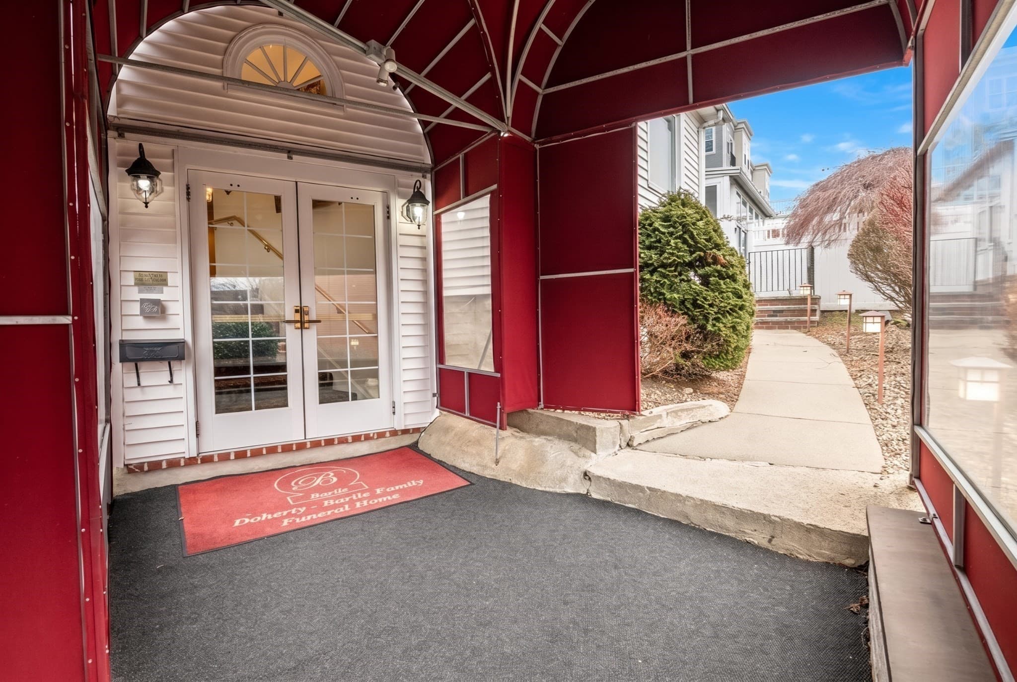 Commercial Sale at 11 Linden Street, Reading MA 01867, photo 5 of 32