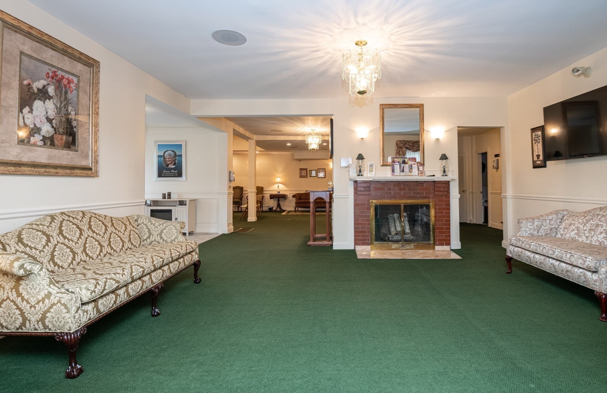 Commercial Sale at 11 Linden Street, Reading MA 01867, photo 14 of 32