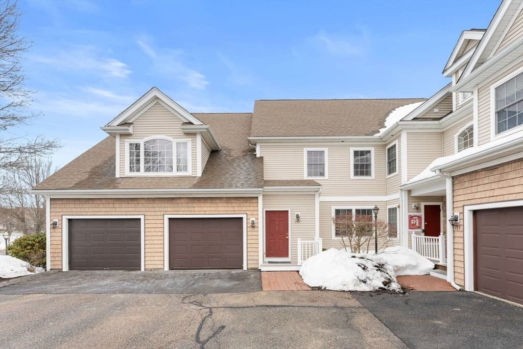 Condominium at 717 Hampton Way # 717, Abington MA 02351, photo 32 of 34