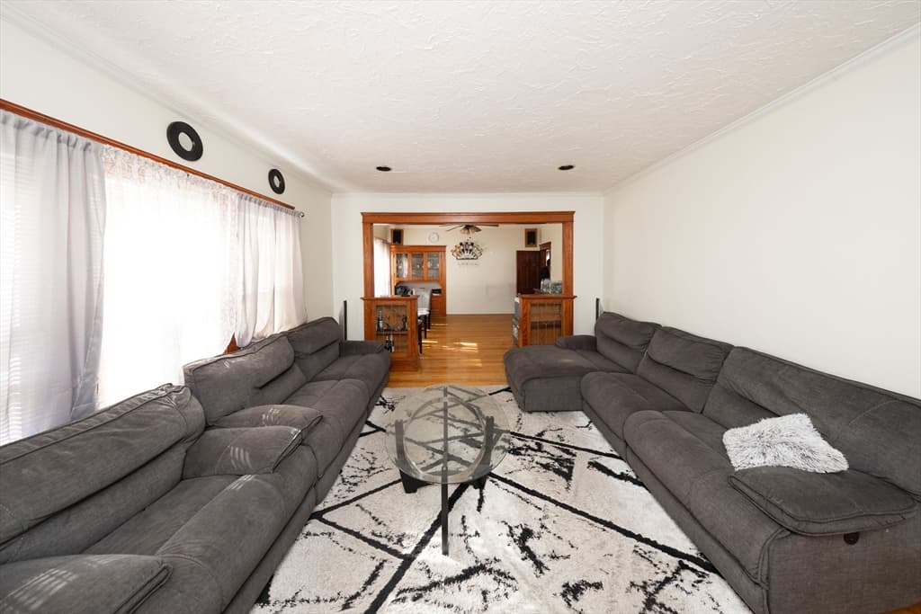 4 Stockholm St, Worcester MA 01607 photo 12