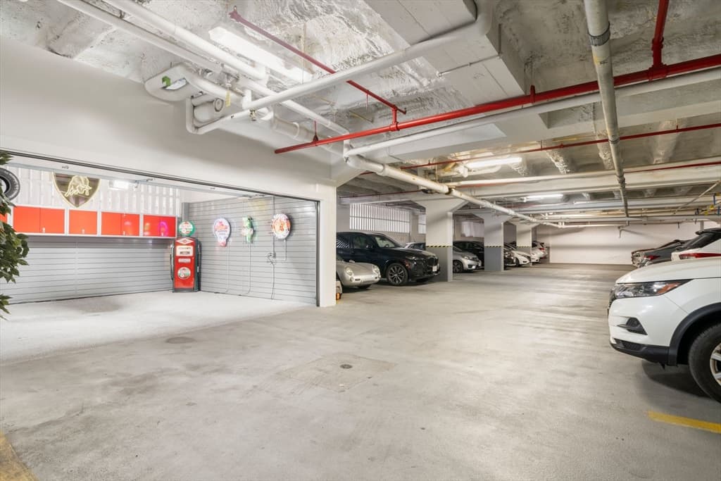 12 Stoneholm, Boston MA 02115 photo 4