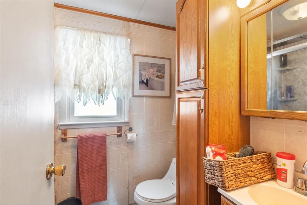 Single Family Residence at 6 Henry Rd, Wales MA 01081, photo 17 of 18