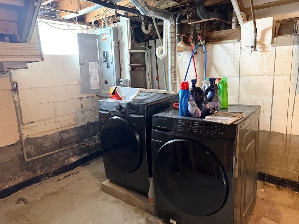 493 Rivet St, New Bedford MA 02740 photo 18