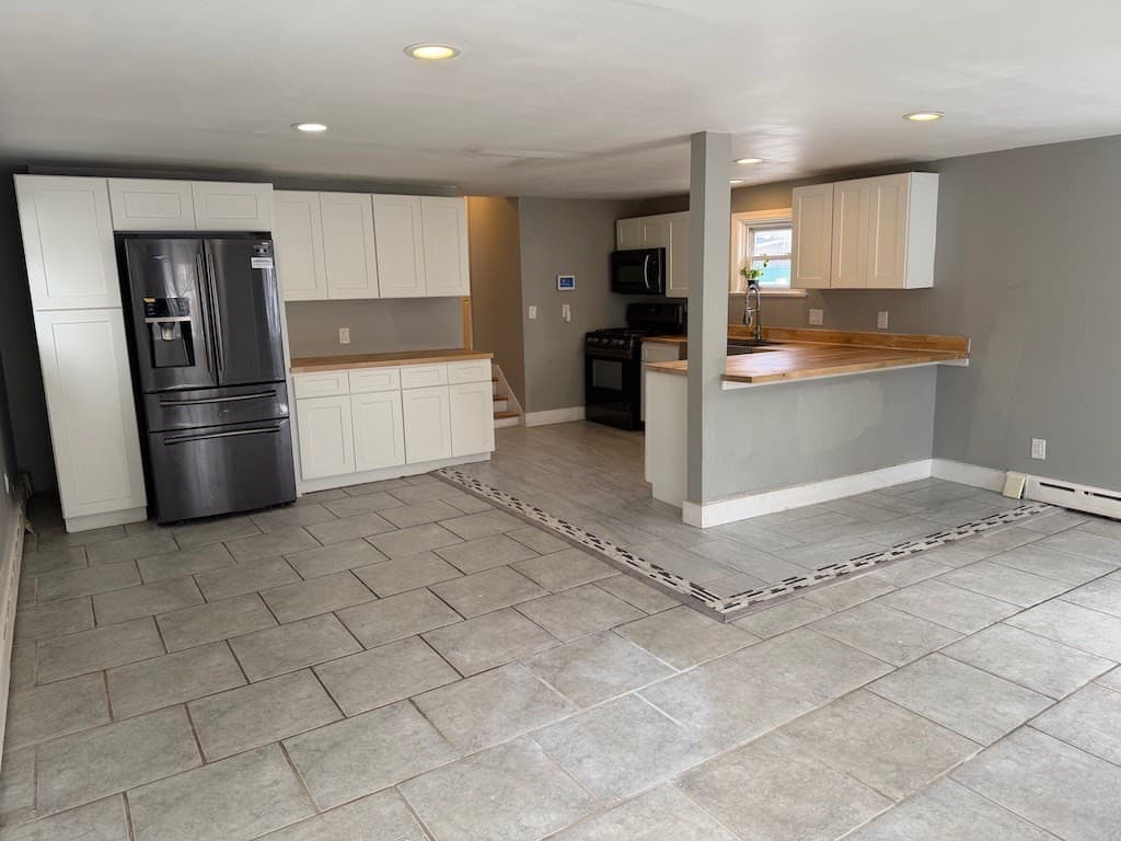 493 Rivet St, New Bedford MA 02740 photo 4
