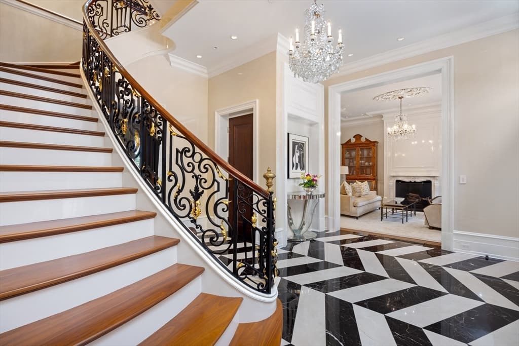 Single Family Residence at 4 Gloucester Street, Boston MA 02115, Boston, photo 3 of 32