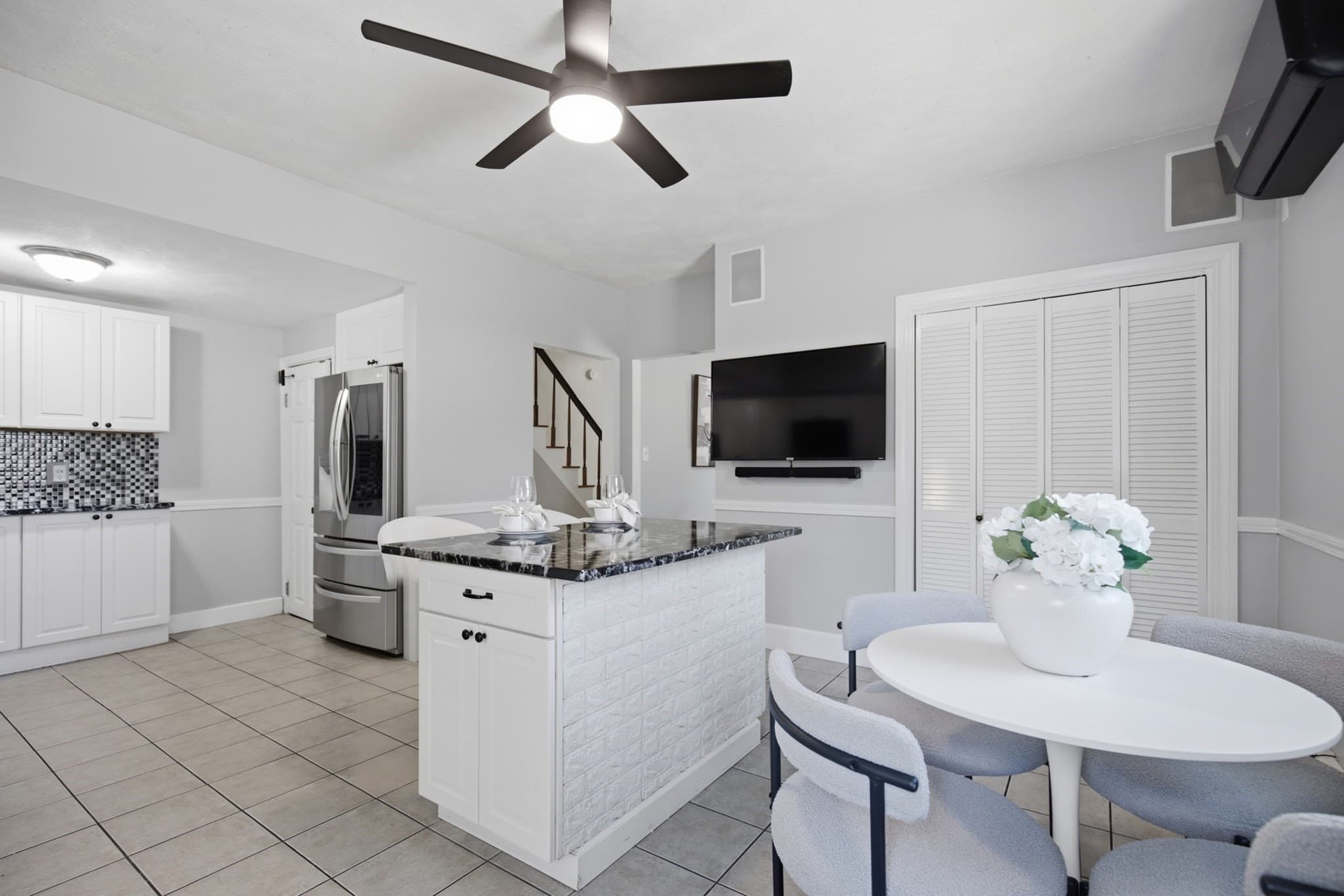 Condominium at 24 Mague Avenue # 24, Newton MA 02465, Newton, photo 8 of 28