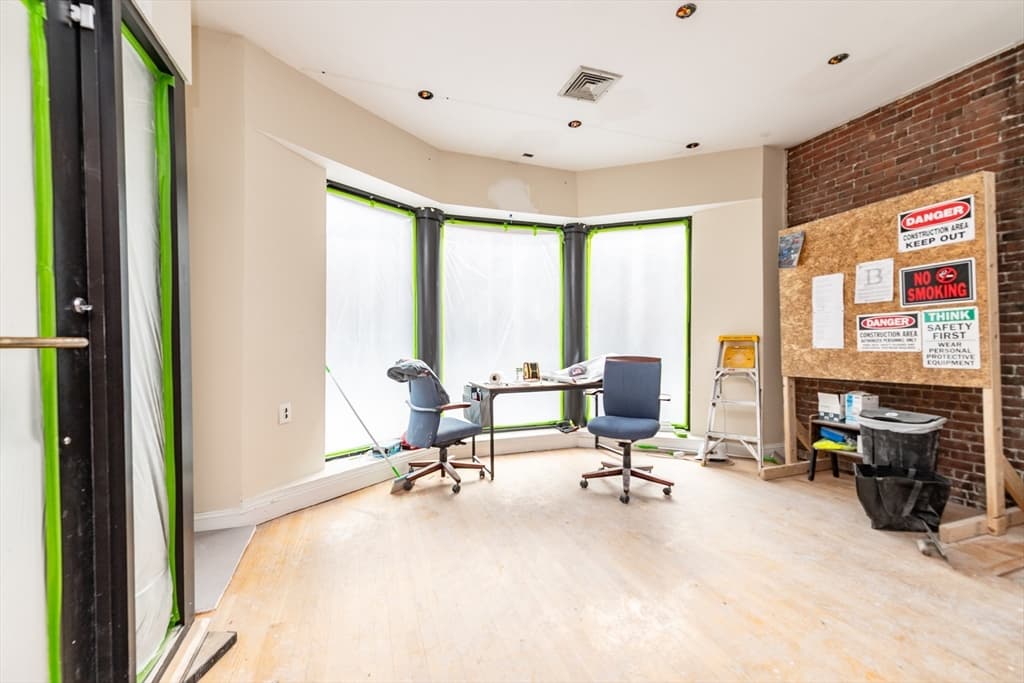 297 Newbury Street, Boston MA 02115 photo 10