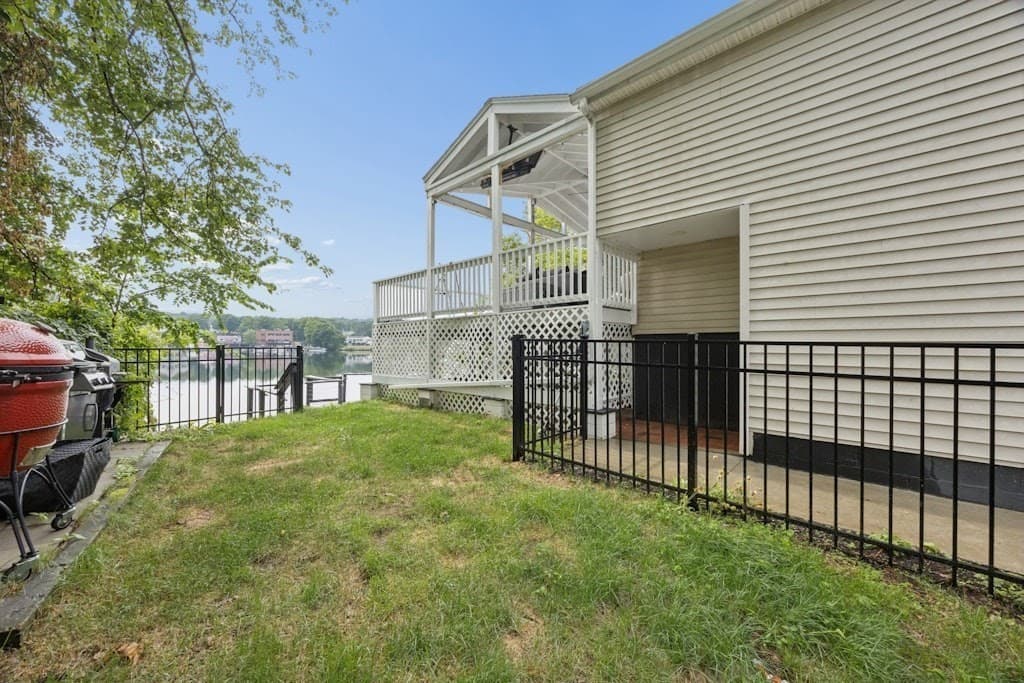 Single Family Residence at 12 Brookside Place, Shrewsbury MA 01545, photo 36 of 37