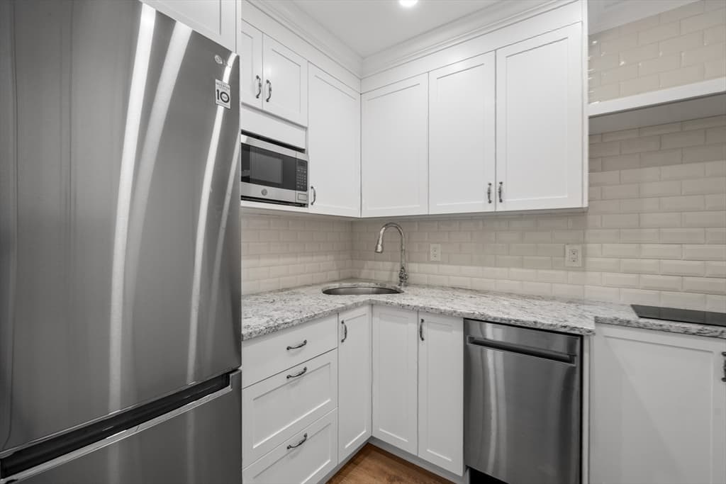 Single Family Residence at 18 Hereford St, Boston MA 02115, photo 23 of 41