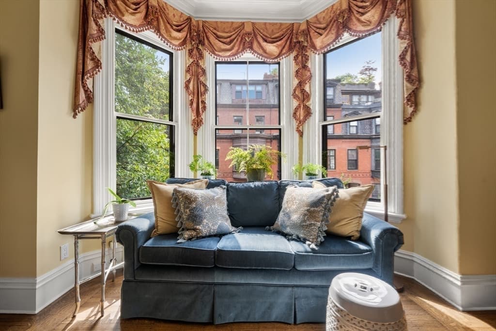 Single Family Residence at 18 Hereford St, Boston MA 02115, photo 12 of 41