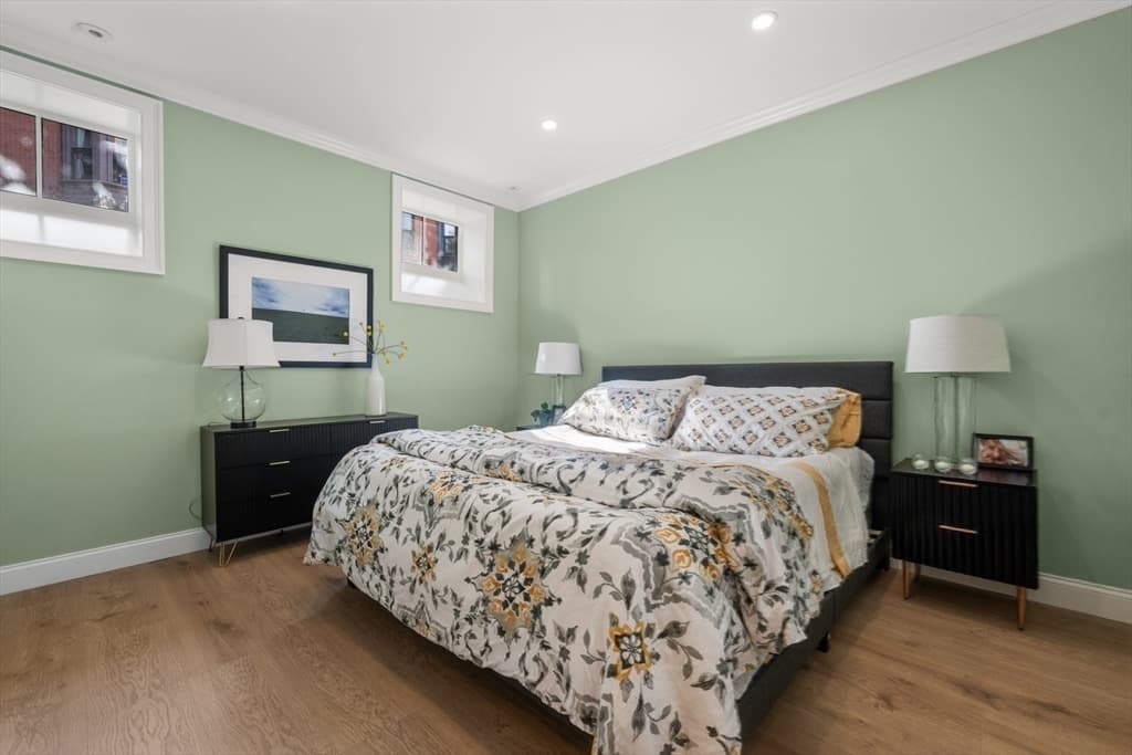 Single Family Residence at 18 Hereford St, Boston MA 02115, photo 22 of 41