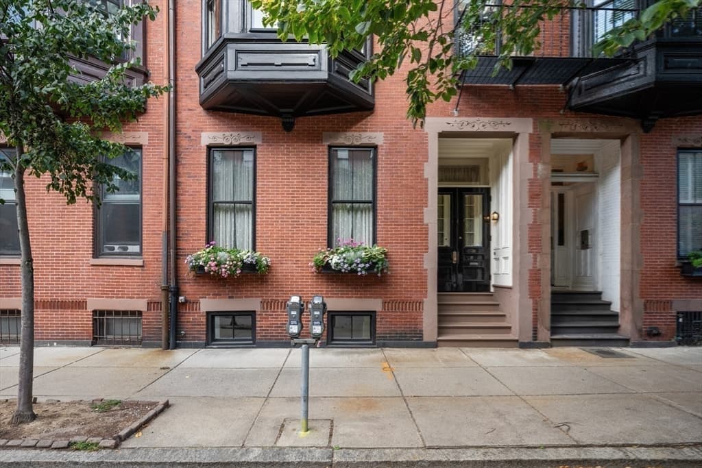 Single Family Residence at 18 Hereford St, Boston MA 02115, photo 37 of 41