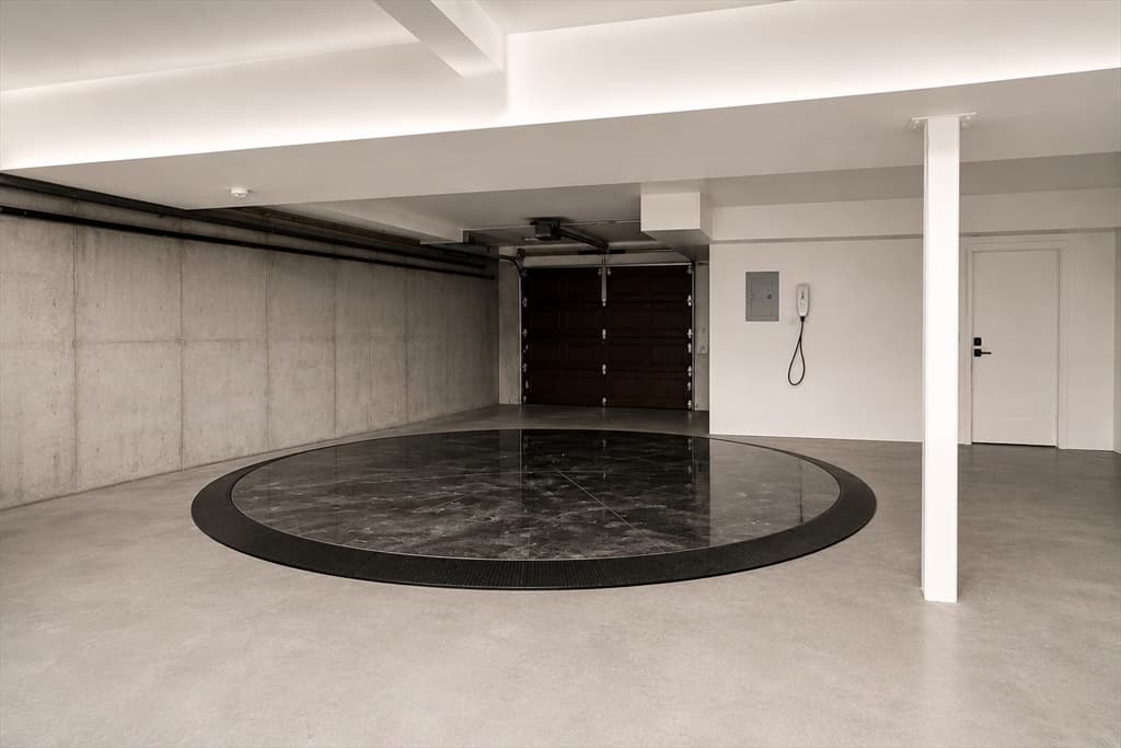 Condominium at 809-811 Heath St # 811, Brookline MA 02467, photo 30 of 35