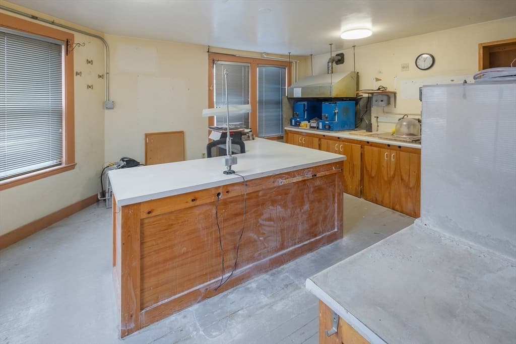 25-29 Spring St, Waltham MA 02451 photo 4