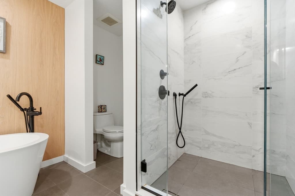 Condominium at 70 Walker St # 1, Newton MA 02460, Newton, photo 23 of 41