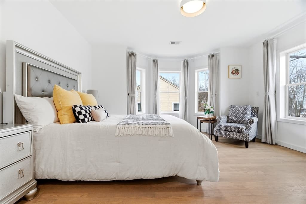 Condominium at 70 Walker St # 1, Newton MA 02460, Newton, photo 26 of 41