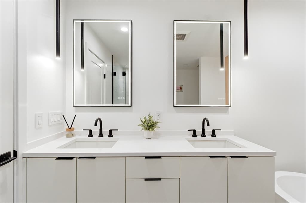 Condominium at 70 Walker St # 1, Newton MA 02460, Newton, photo 22 of 41