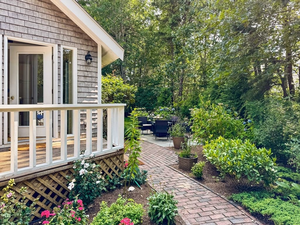 58 Road To The Plains, Edgartown MA 02539