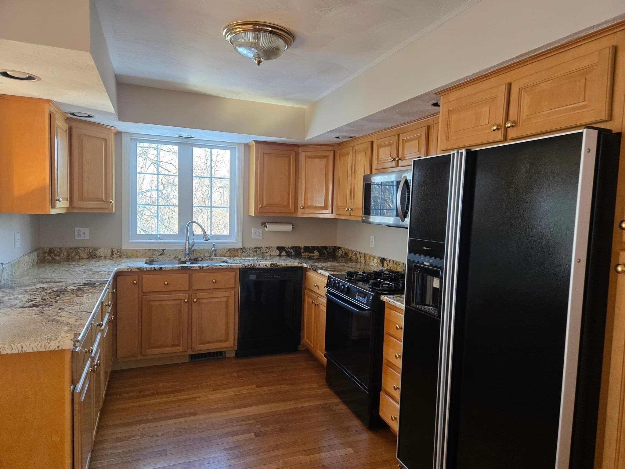 Single Family Residence at 7 Tree Top Way, Methuen MA 01844, Methuen, photo 7 of 36