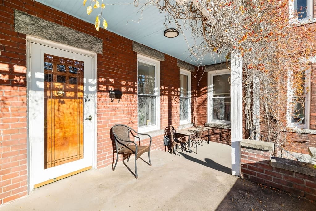 Single Family Residence at 58 Oliver Street, Fitchburg MA 01420, photo 31 of 39