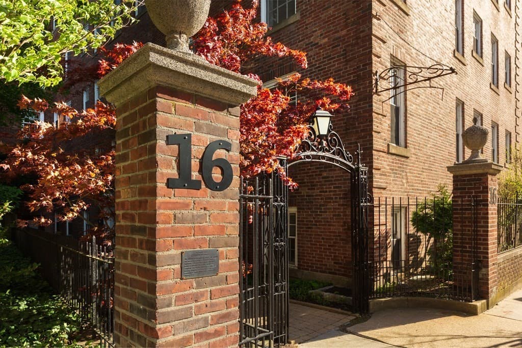 16 Chauncy # 53, Cambridge MA 02138