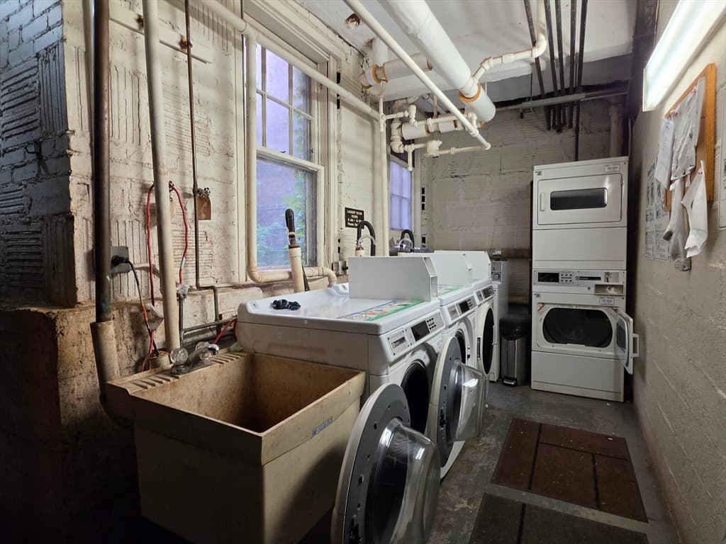 Condominium at 22 Concord Avenue # 11, Cambridge MA 02138, Cambridge, photo 17 of 19