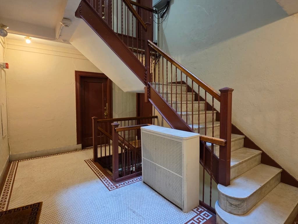 Condominium at 22 Concord Avenue # 11, Cambridge MA 02138, Cambridge, photo 16 of 19