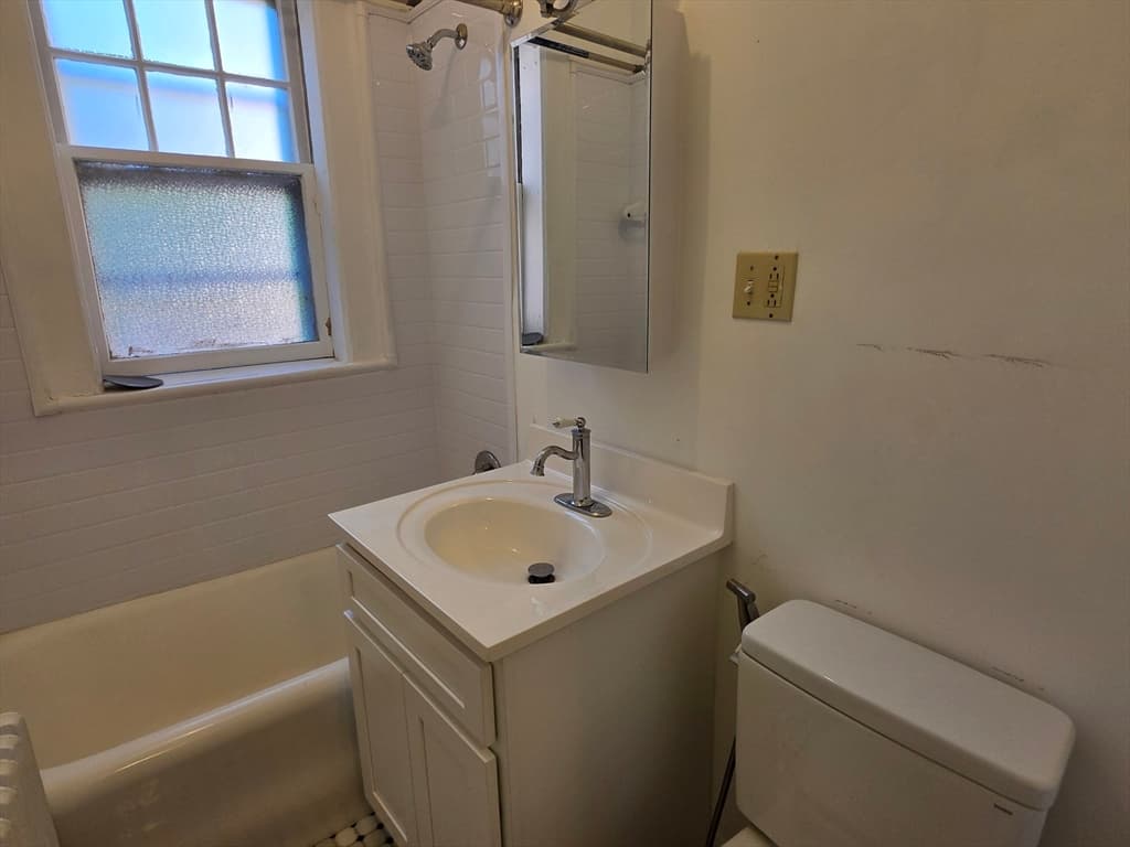 Condominium at 22 Concord Avenue # 11, Cambridge MA 02138, Cambridge, photo 15 of 19