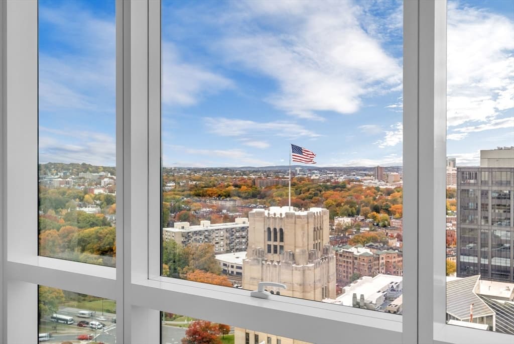Condominium at 188 Brookline Avenue # 22K, Boston MA 02115, photo 15 of 16