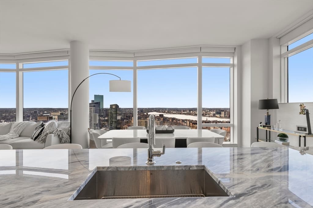 Condominium at 240 Devonshire St # 3701, Boston MA 02110, photo 5 of 40