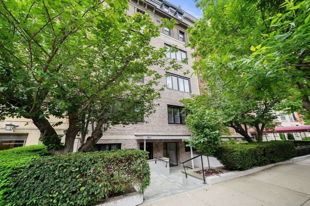 Condominium at 260 Beacon # 4, Boston MA 02116, photo 36 of 36