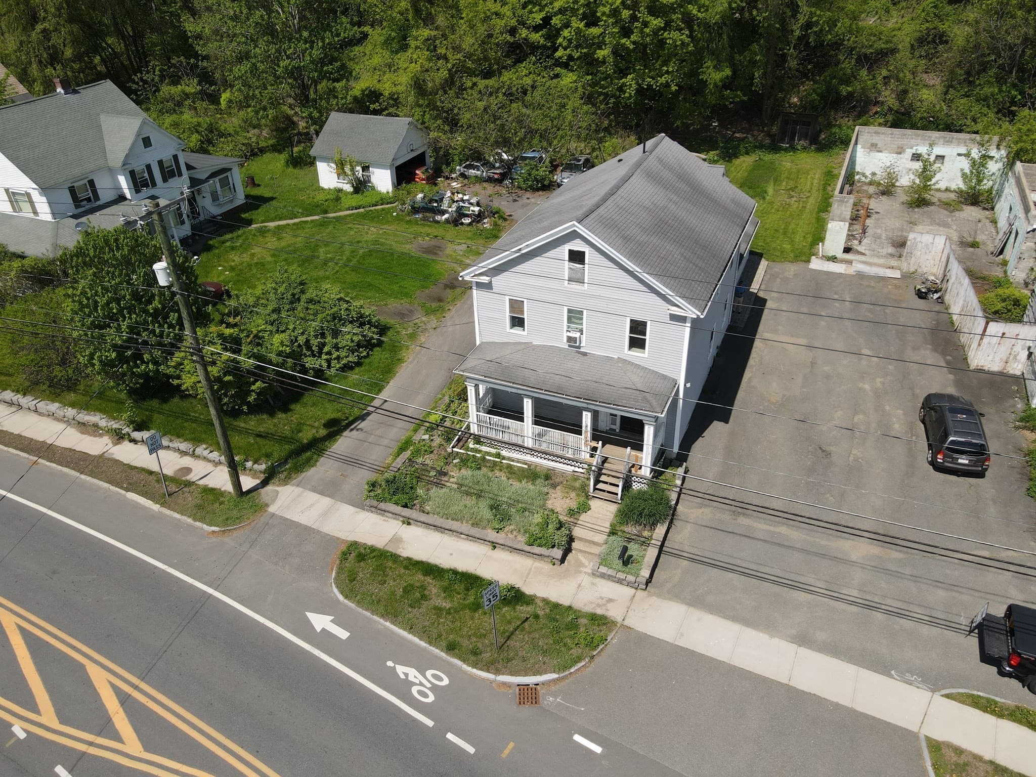 Single Family Residence at 427-429 Deerfield St, Greenfield MA 01301, Greenfield, photo 9 of 21