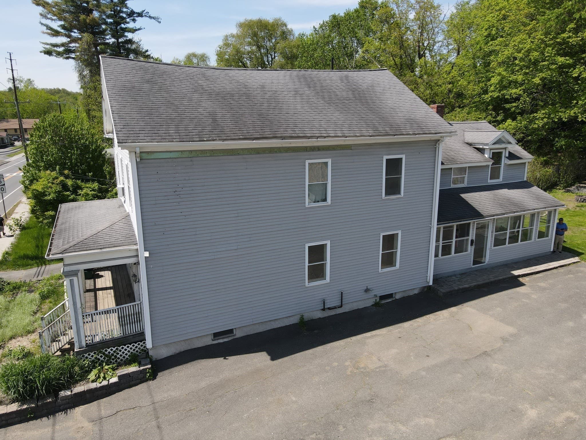 Single Family Residence at 427-429 Deerfield St, Greenfield MA 01301, Greenfield, photo 4 of 21
