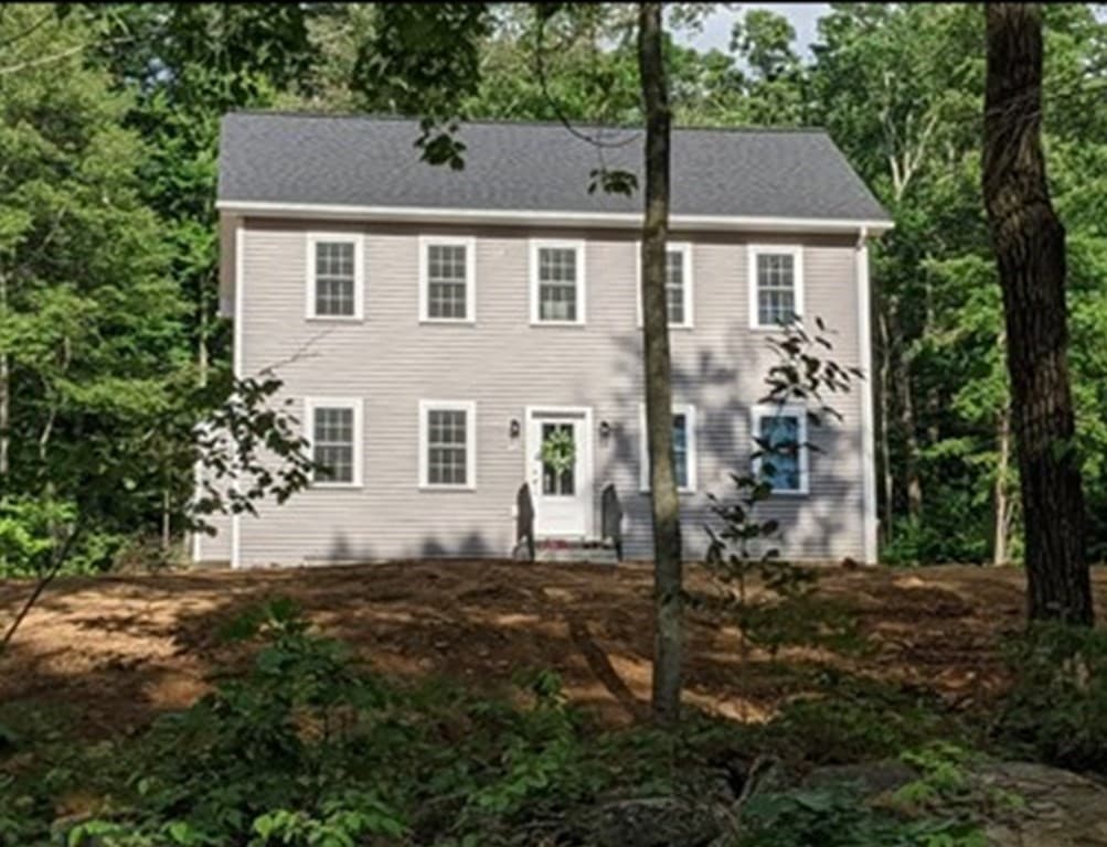 508 Old County Rd., Wales MA 01081