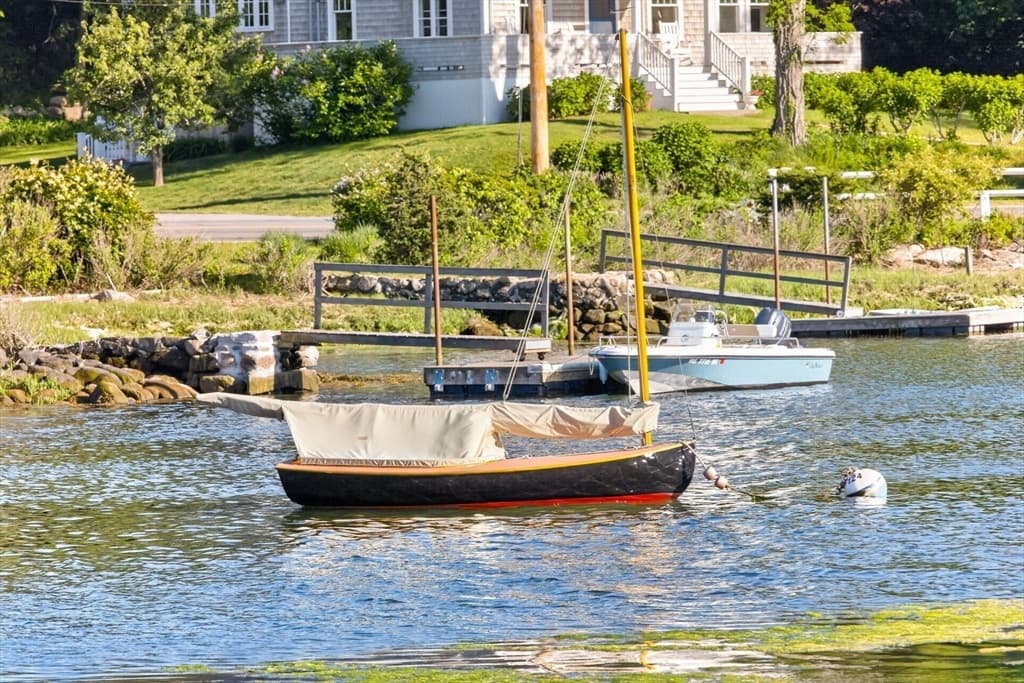 102 Nashawena St, Falmouth MA 02540 photo 7