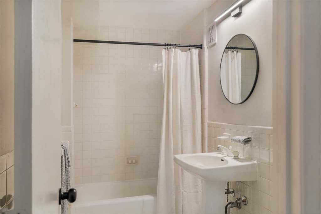 Condominium at 287 Harvard Street # 60, Cambridge MA 02139, Cambridge, photo 17 of 18