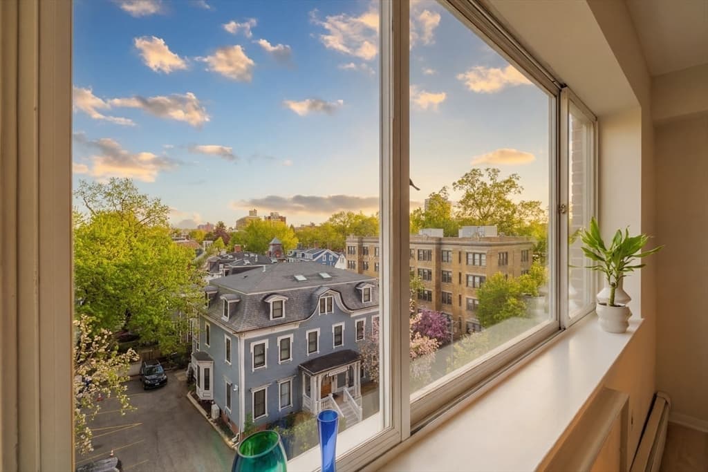 Condominium at 287 Harvard Street # 60, Cambridge MA 02139, Cambridge, photo 14 of 18