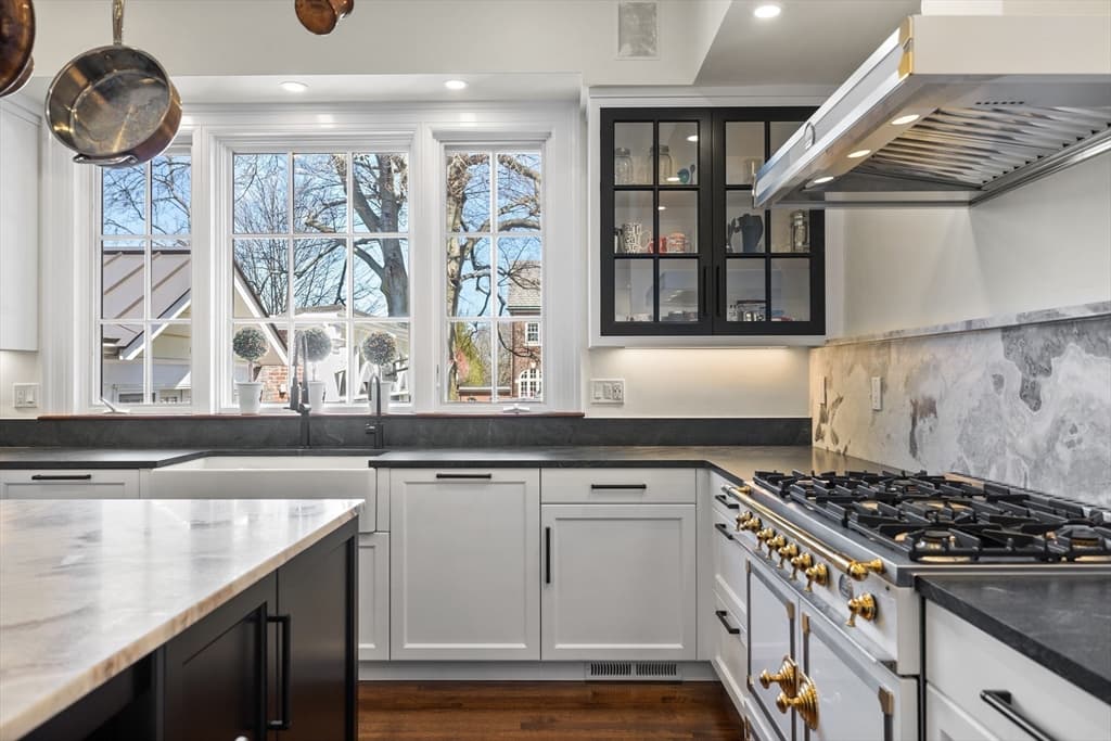 355 Buckminster Road, Brookline MA 02445 photo 3