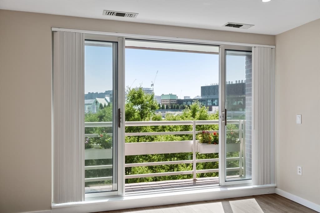 Condominium at 4 Canal Park # 609, Cambridge MA 02141, Cambridge, photo 6 of 26