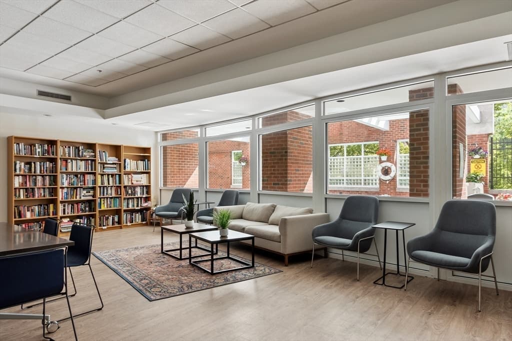 Condominium at 4 Canal Park # 609, Cambridge MA 02141, Cambridge, photo 17 of 26