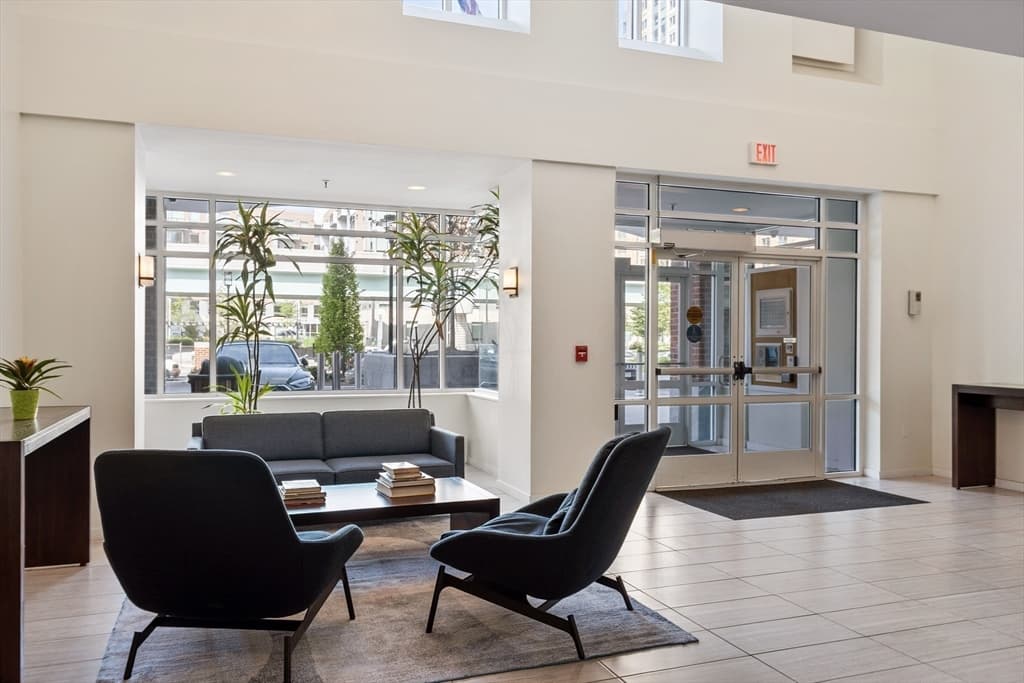Condominium at 4 Canal Park # 609, Cambridge MA 02141, Cambridge, photo 16 of 26
