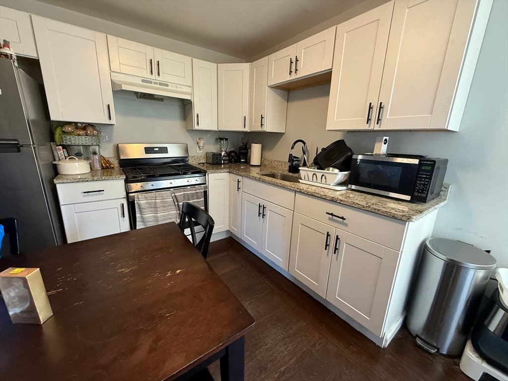 5+ Family - 5+ Units Up/Down at 407-409 Broad St, Cumberland RI 02864, Cumberland, photo 6 of 9