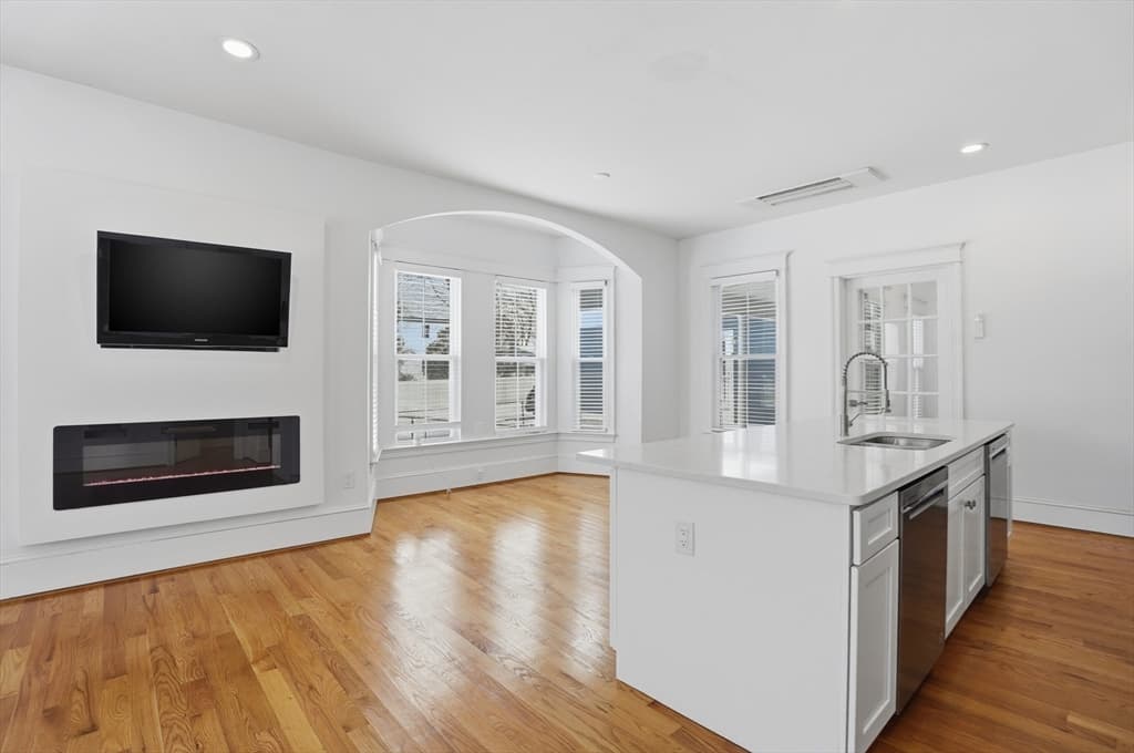 Commercial Sale at 11-15 Taylor Street, Littleton MA 01460, Littleton, photo 5 of 41