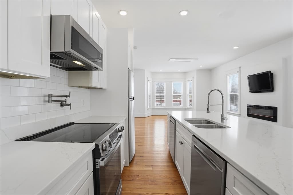 2 Family - 2 Units Up/Down at 11-15 Taylor Street, Littleton MA 01460, Littleton, photo 4 of 40