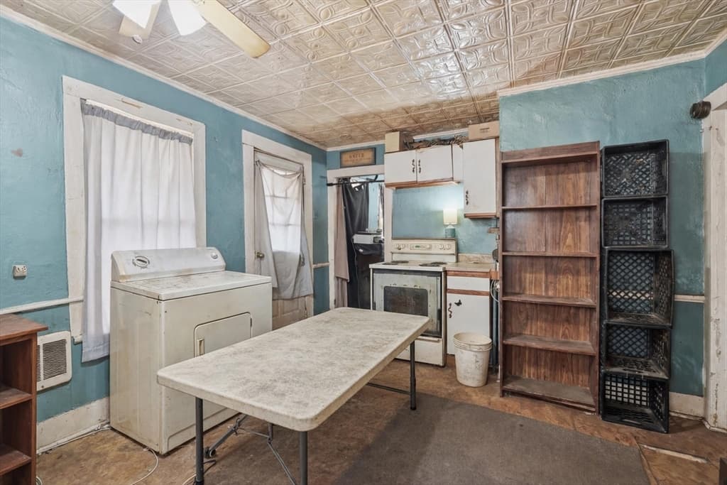 22 Vigeant St, Ware MA 01802 photo 9