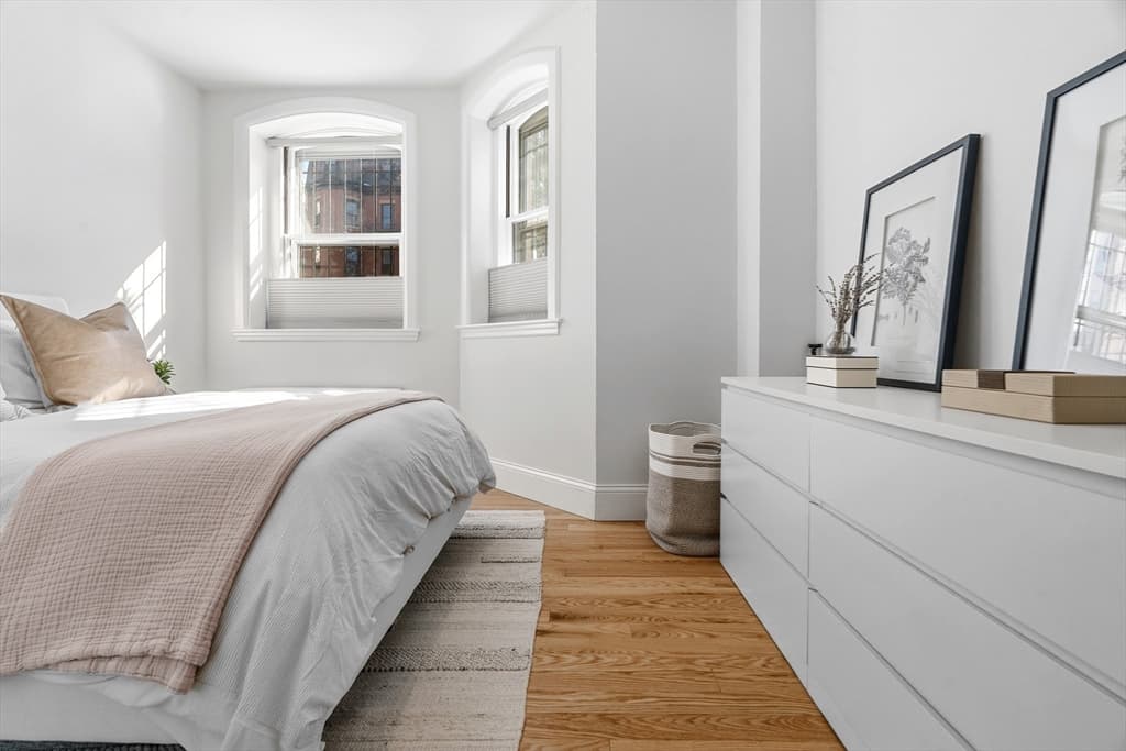 Condominium at 286 Beacon St # 1, Boston MA 02116, photo 16 of 30