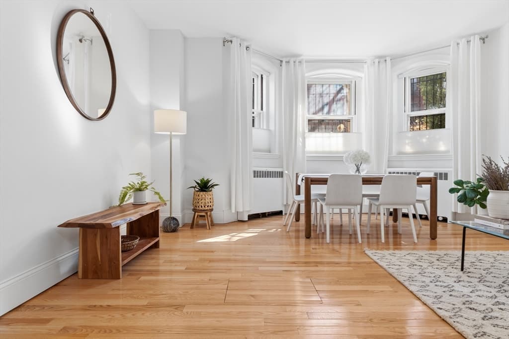 Condominium at 286 Beacon St # 1, Boston MA 02116, photo 10 of 30