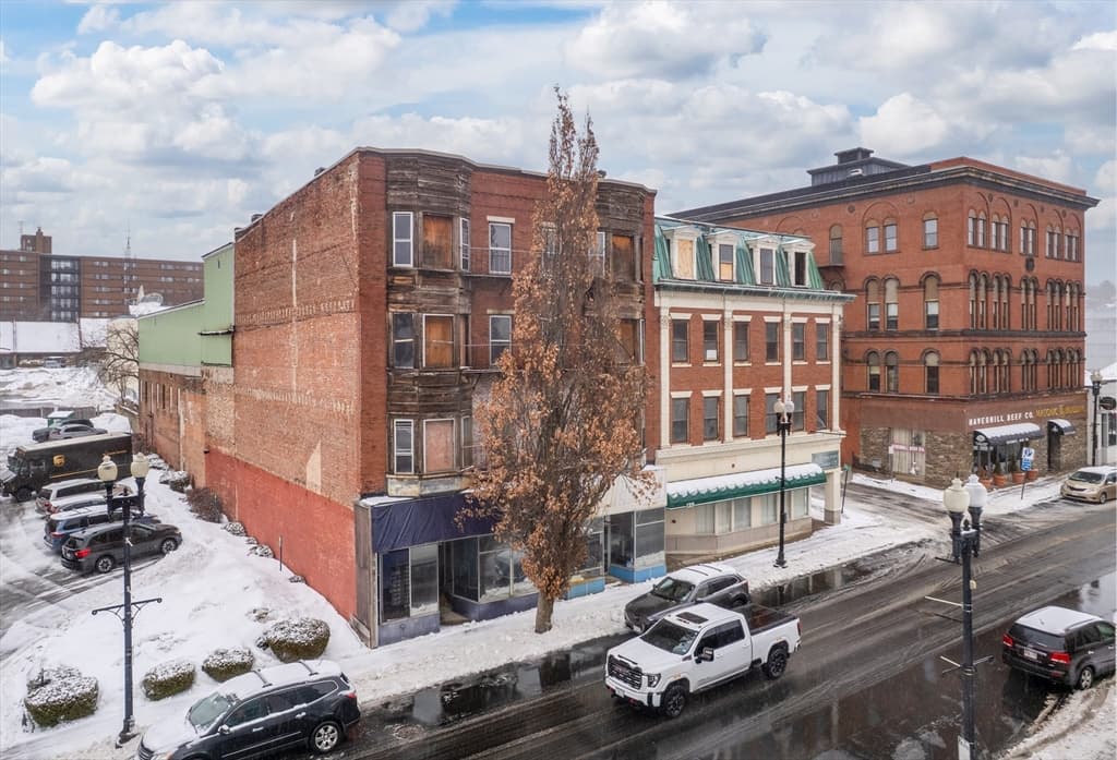 Commercial Sale at 127 Merrimack Street, Haverhill MA 01830, photo 3 of 4