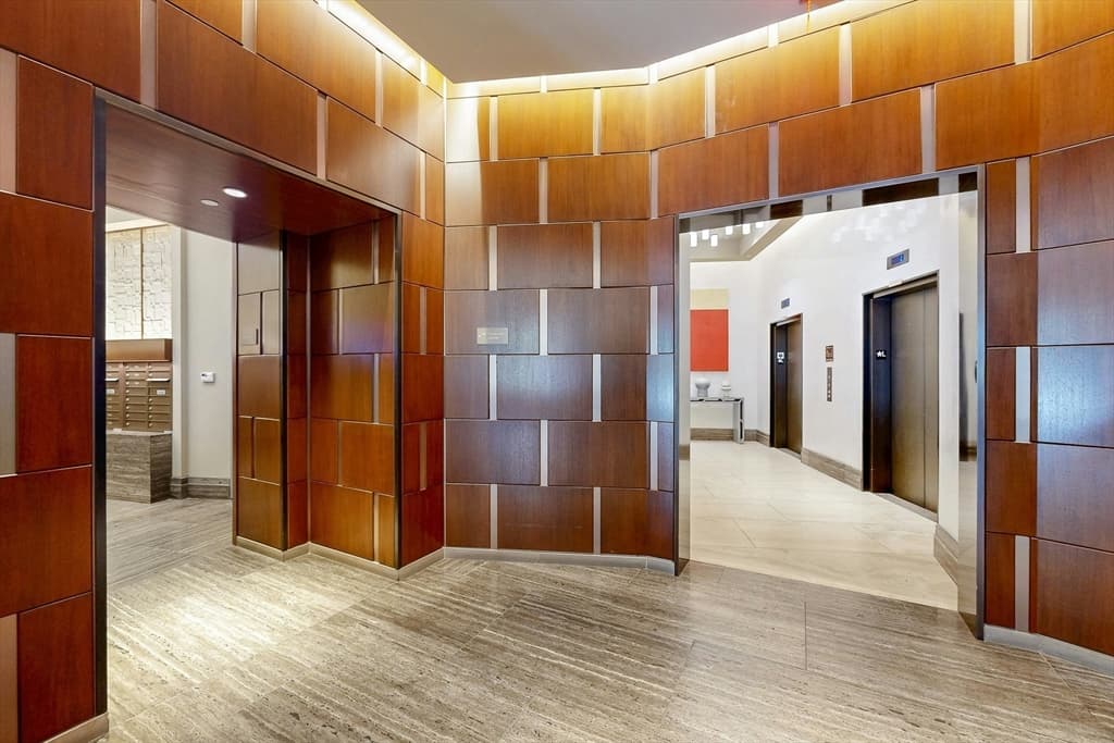 Condominium at 100 Lovejoy Wharf # 5Q, Boston MA 02114, photo 12 of 15
